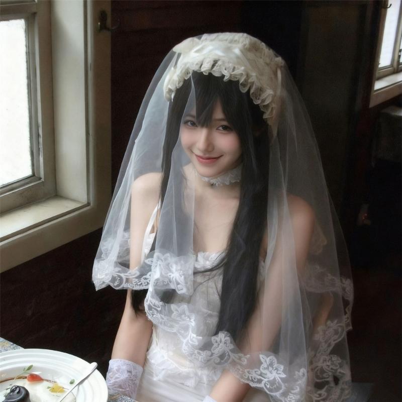 Delicate Embroidered Bridal Veils Lightweight Comfortable White Lace Hairpiece For Wedding