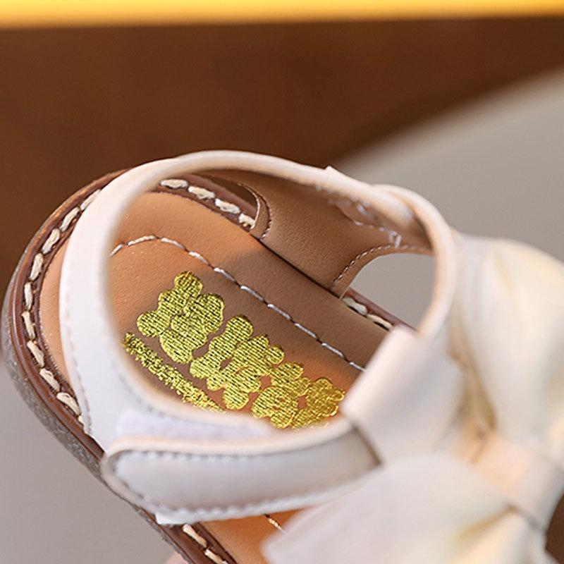 New Summer Style Children's Sandals for Baby Girls 0-1-2 Years Old, Hole Shoes with Closed-Toe and Bowknot, Princess Shoes.