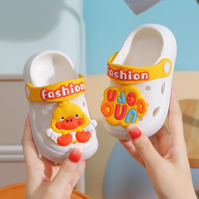 Summer Kids Cartoon Clogs Soft Non Slip Soles Girls Sandals For Home And Outdoor Wear Comfortable Lightweight Slippers