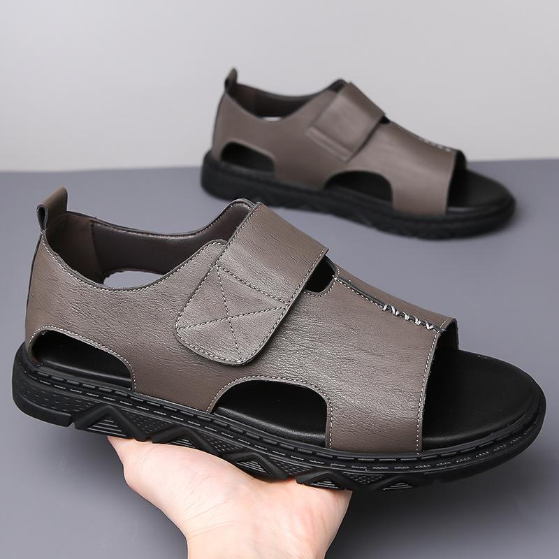 Fashion 2025 New Roman Casual Sandals for Men Non-slip Summer Wear Sandals Male Fashion New Designer Beach White Shoes