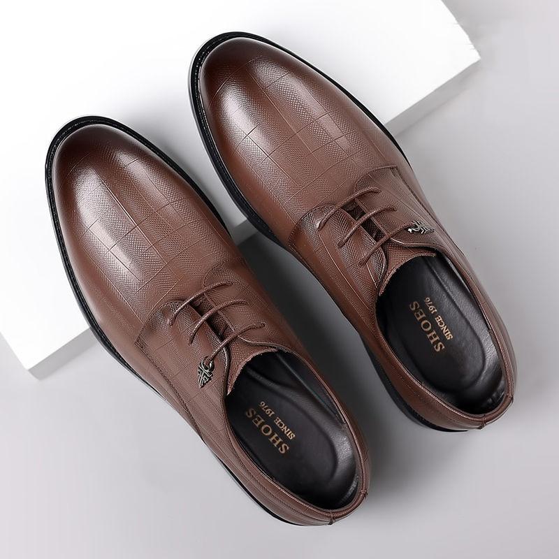 

Мужская кожаная обувь Деловая деловая кожаная мягкая подошва с мягкой поверхностью Британская повседневная кожаная обувь 44 коричневый