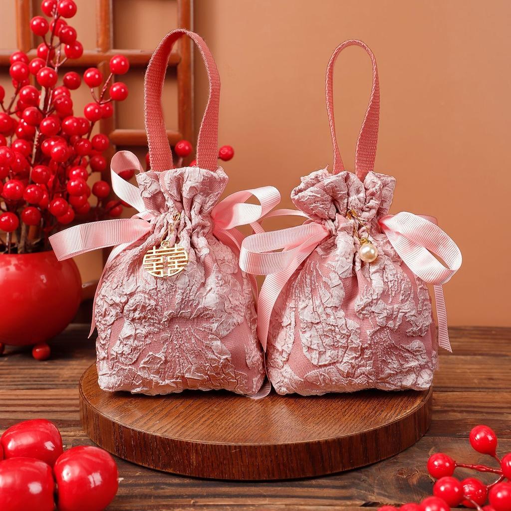 10/20/30pcs Creative Wedding Candy Bags Cloth Design Embossed Flowers Handbag Bag With Pearls Engagement Souvenir Gift Packaging