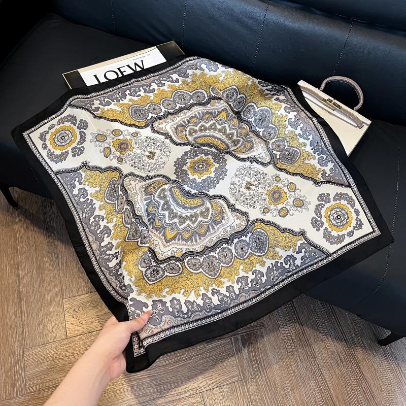 New silk scarf women's fashion versatile high-end small square scarf Korean version neck protection scarf spring and autumn retro scarf binding bag
