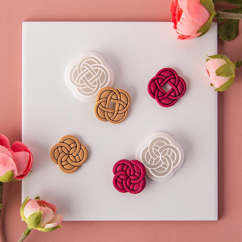 1PC Texture Jewelry Pendant Cutting Mold DIY Hand Tool Chinese Style Patterned Soft Clay Mold Traditional Woven Pattern