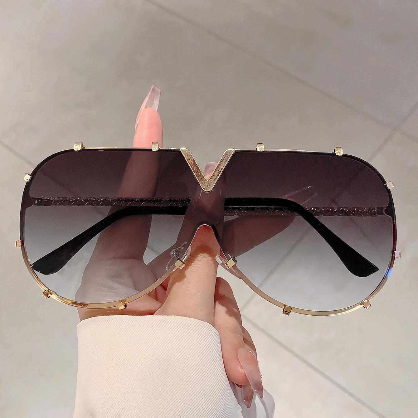 Bai Fen Bai Electronic 3C Women's Kammpt Vintage Oversized Sunglasses New Stylish Metal Rim Gradient Sun Glasses Trendy Fashion Luxury Design Outdoor Shades Cm