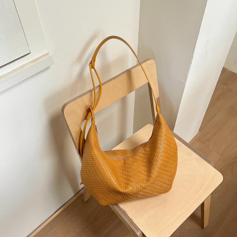 Stylish Woven Faux Leather Hobo Bag with Adjustable Shoulder Strap Large Capacity Casual Tote Purse