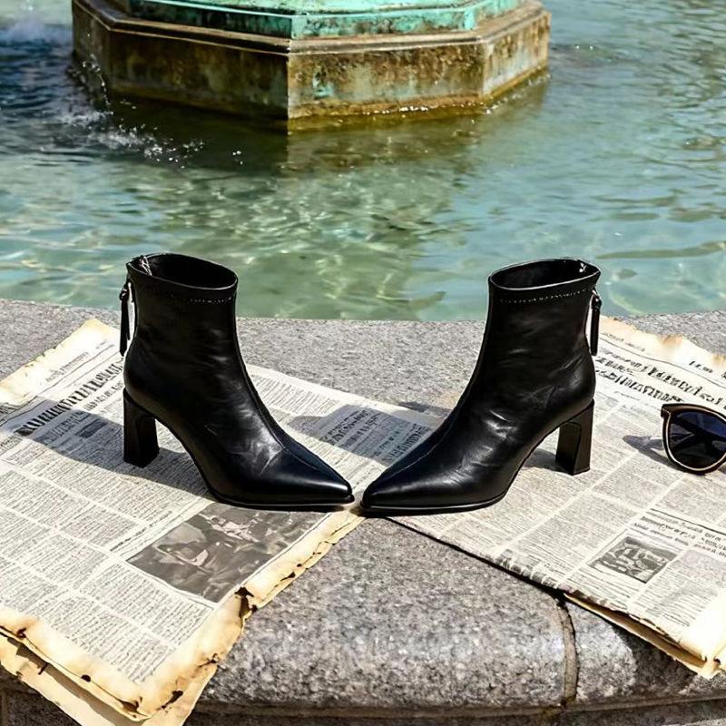 

High-heeled fashion boots women s winter new French square head thick-heeled short boots commuter casual boots women s shoes 34