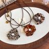 Retro Style Flower Design Pendant Necklace with Animal Print Accent for Women Fashion Accessory Neckchain