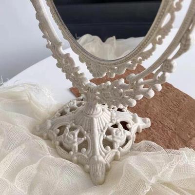 1PC Mirror Skeleton Vintage Bathroom Bedroom Desktop Desktop Double Side Swivel Makeup Household