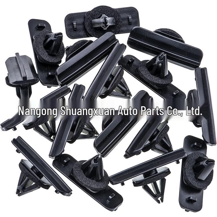 Jeep Commander XH XK 2006 Fender Flare Mold Clip 5189181AA