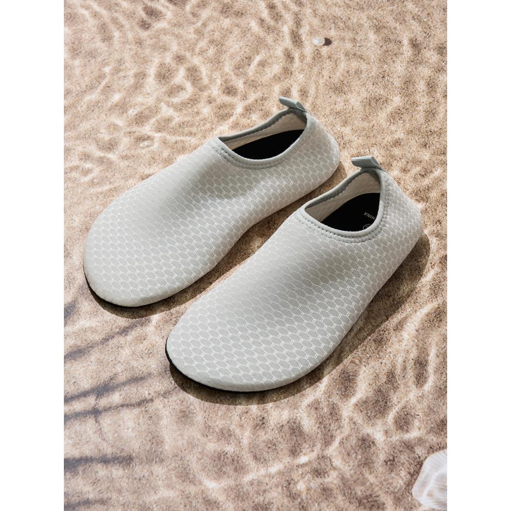 Daiso Close Fitting Aqua Shoes 225 To 235 Mm