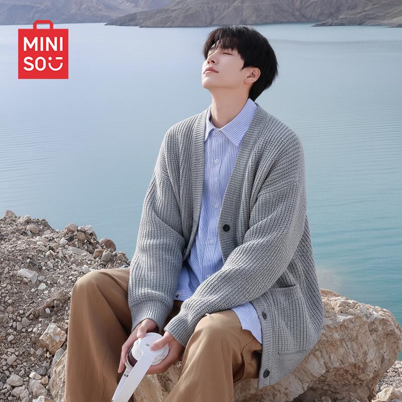 

MINISO V-Neck Textured Knit Cardigan L