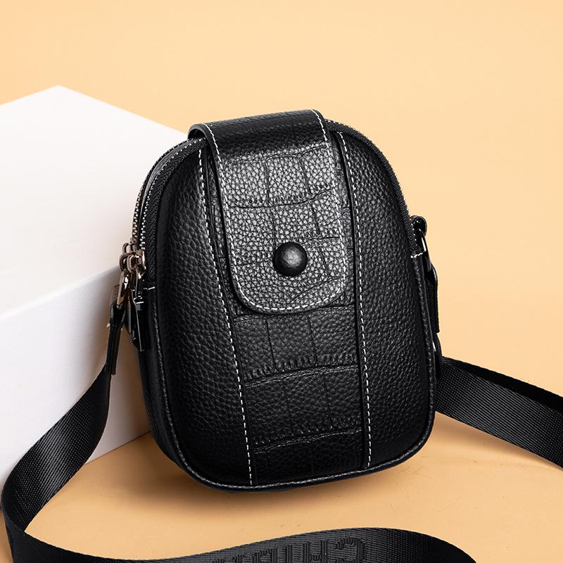 Leather Women's Bag First Layer Cowhide Mobile Phone Bag Spring New Fashion Simple Shoulder Messenger Bag Small Bag