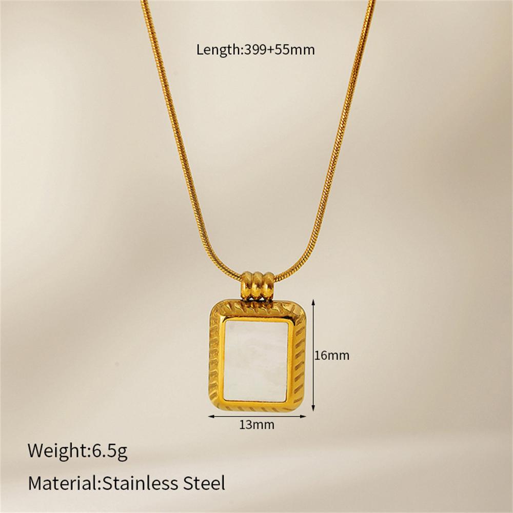 Hot Selling Block Niche Collarbone Chain Fashion Versatile Men's And Women's High-end Stainless Steel Necklace