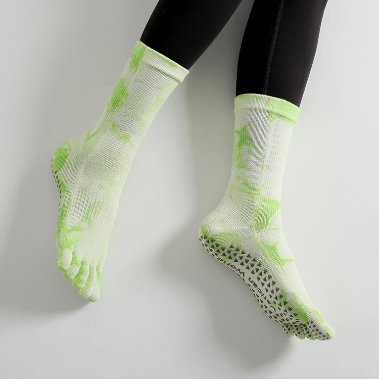 Professional Non-slip Split-toe Yoga and Pilates Mid-calf Socks
