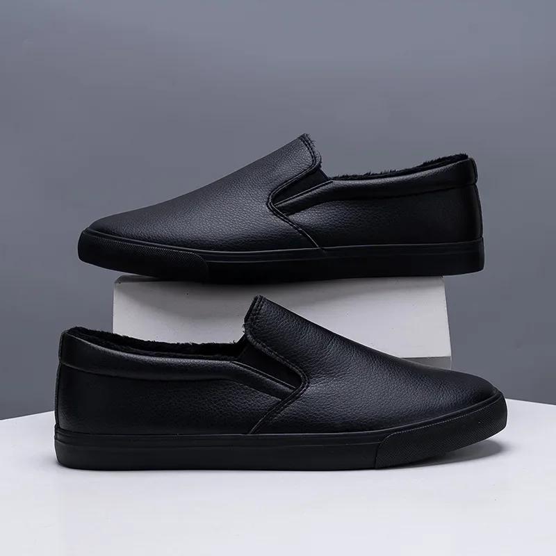 New 2025 Winter Shoes Men Loafers Soft All Black Shoes Warm Plush Flat Mens Casual Shoes Slip-on Male Footwear A4040