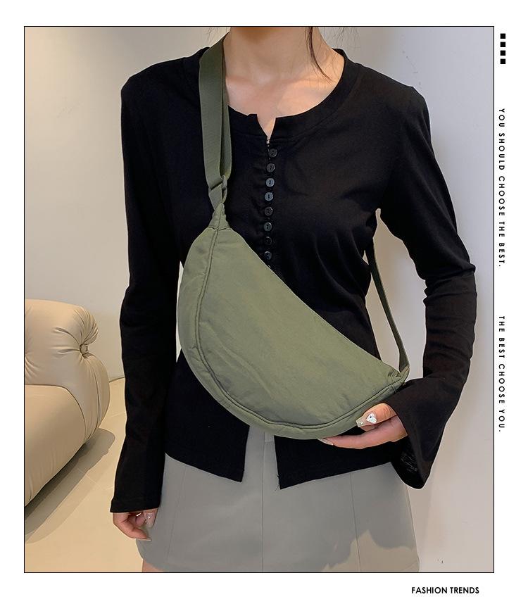 Korean Style Pleated Dumpling Bag: Lightweight Solid Color Shoulder & Crossbody Bag