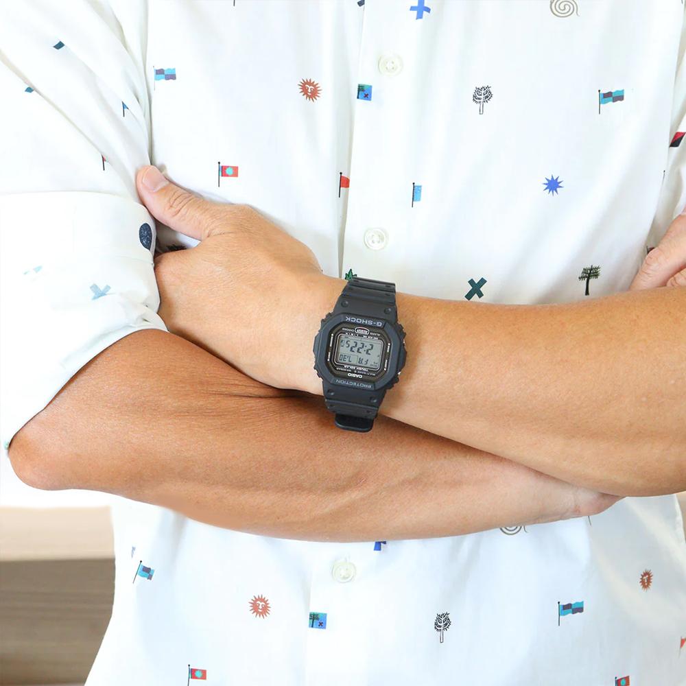 Casio Digital Series Square Heavy Metal Shell Waterproof Shockproof Solar Watch Solar Quartz Movement Resin Strap Men Watches Black GW-5000U-1JF