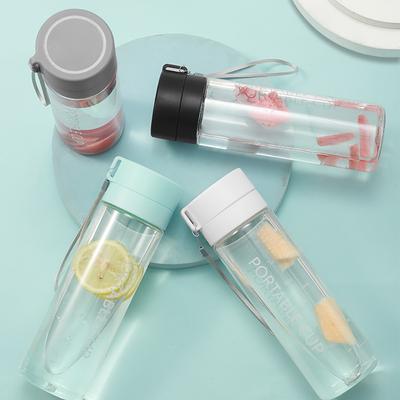 Garrafa de água esportiva de grande capacidade para atividades ao ar livre de 800 ml, copo de plástico fosco, garrafa de plástico portátil com corda, caneca de presente personalizável