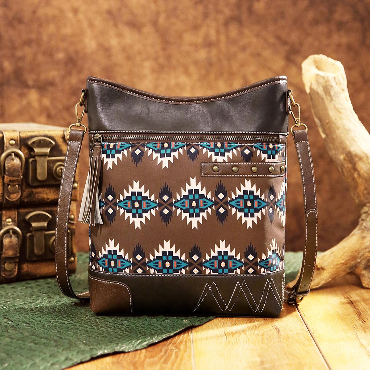 

Сумка-мессенджер из напечатанного твила, брезента, богемный, ацтекский, деним