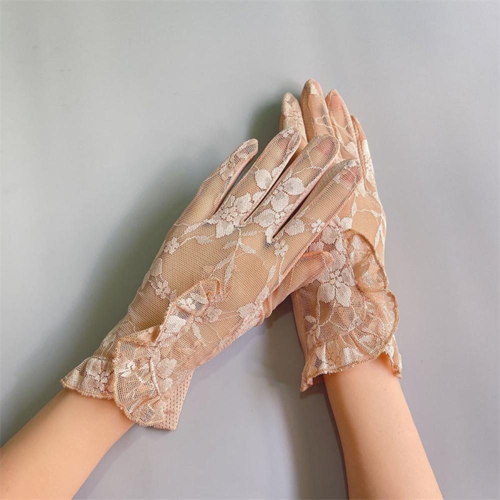 Elegant Hollow Touch Screen Gloves Breathable Anti-skid Sunscreen Gloves Lace Mesh Short Thin Gloves Driving UV Gloves