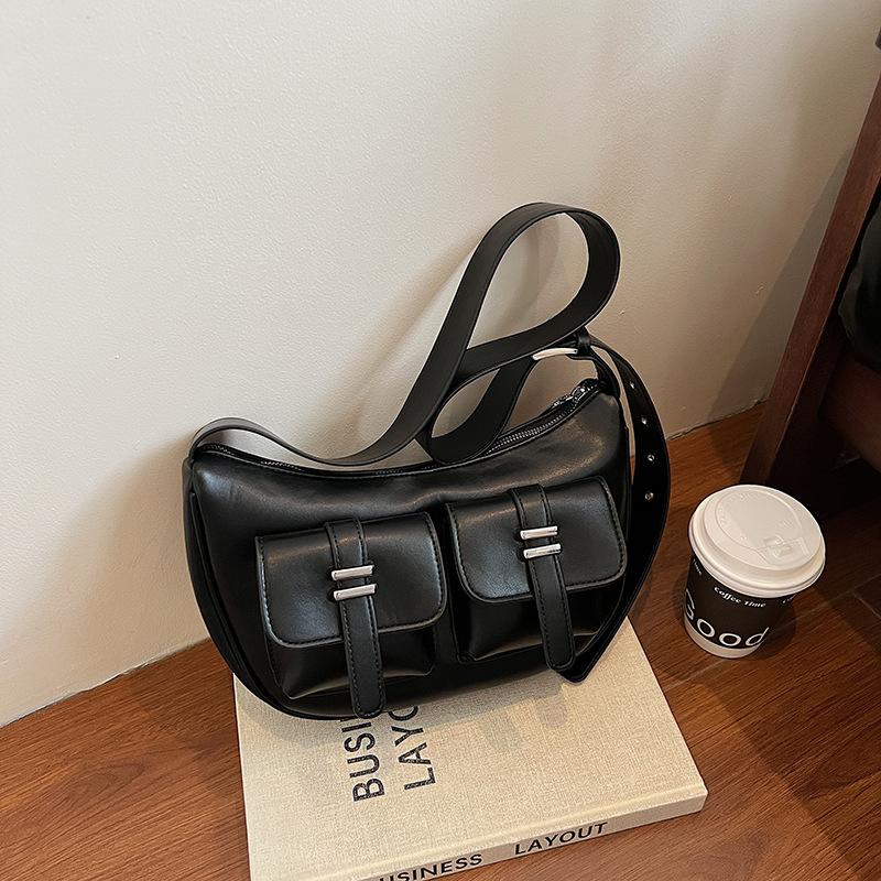 

Multi-pocket underarm bag women s new fashion shoulder messenger bag textured locomotive bag чёрный