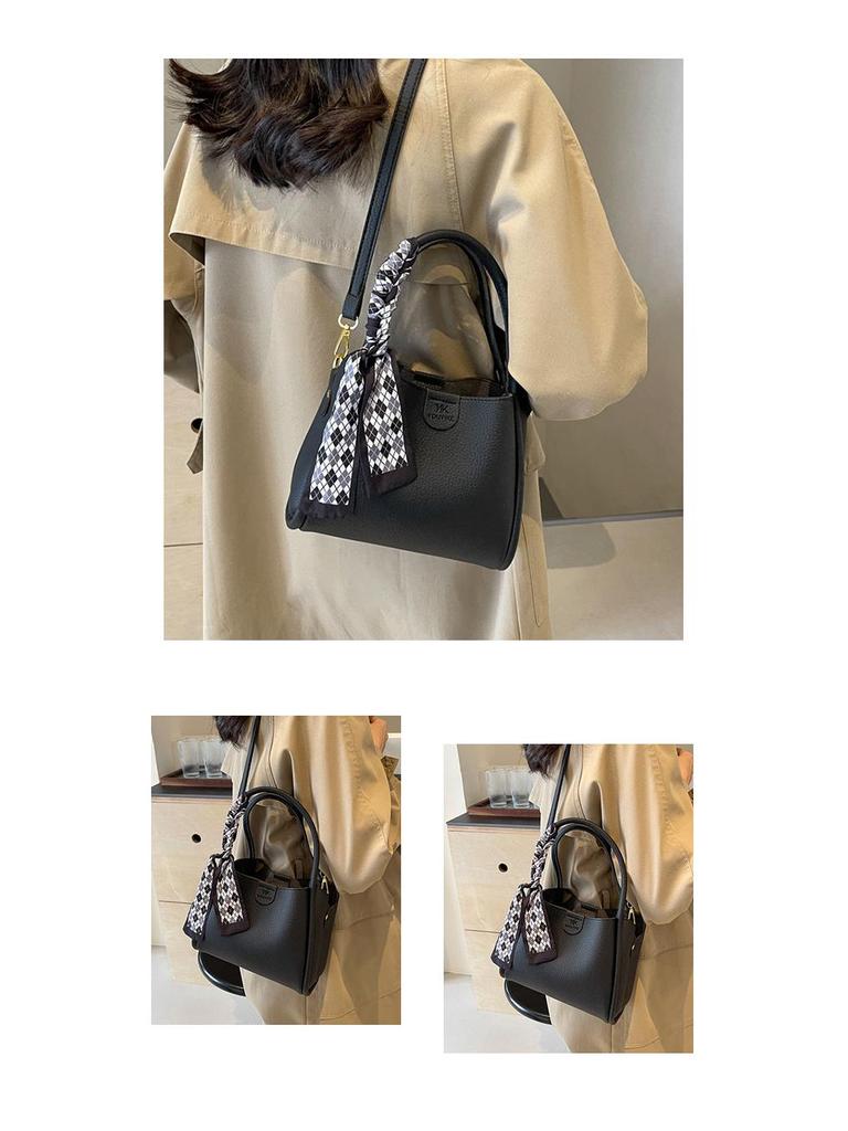 Bolsa Feminina Versátil Balde de Ombro/Transversal Primavera/Verão 2024