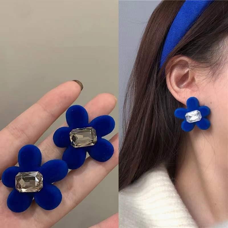 

Новые модные персонализированные серьги с преувеличенным синим цветком для женщин