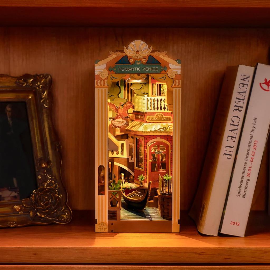 ROBOTIME Rolife 3D puzzle Romantic Venice DIY Book Nook Kit TGB08