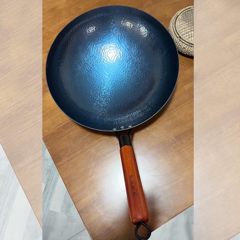 Triangle Dragon Traditional Fish Scale Iron Wok