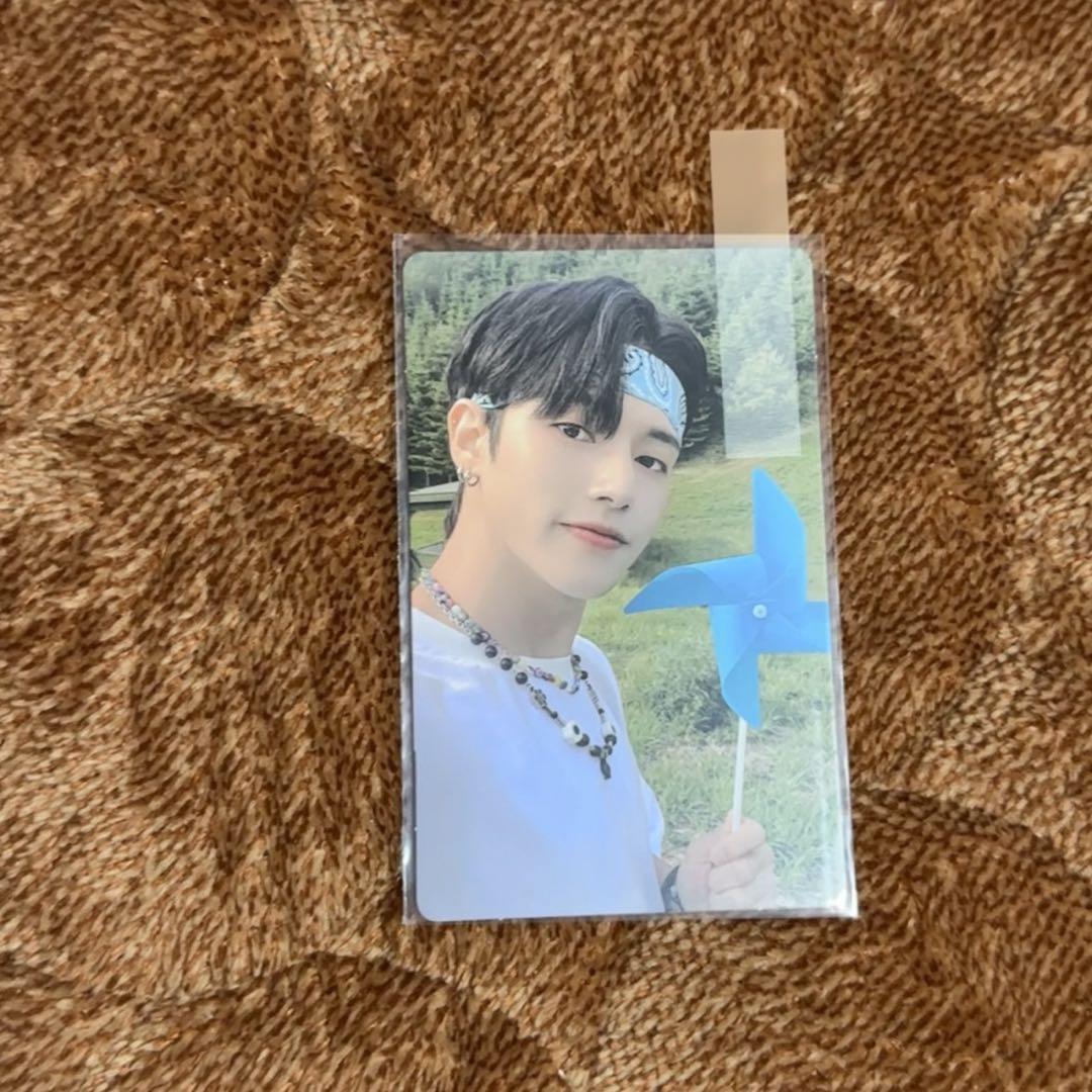 

[Б/У] ATEEZ Фотобук Торговая карточка Уён Ёсан
