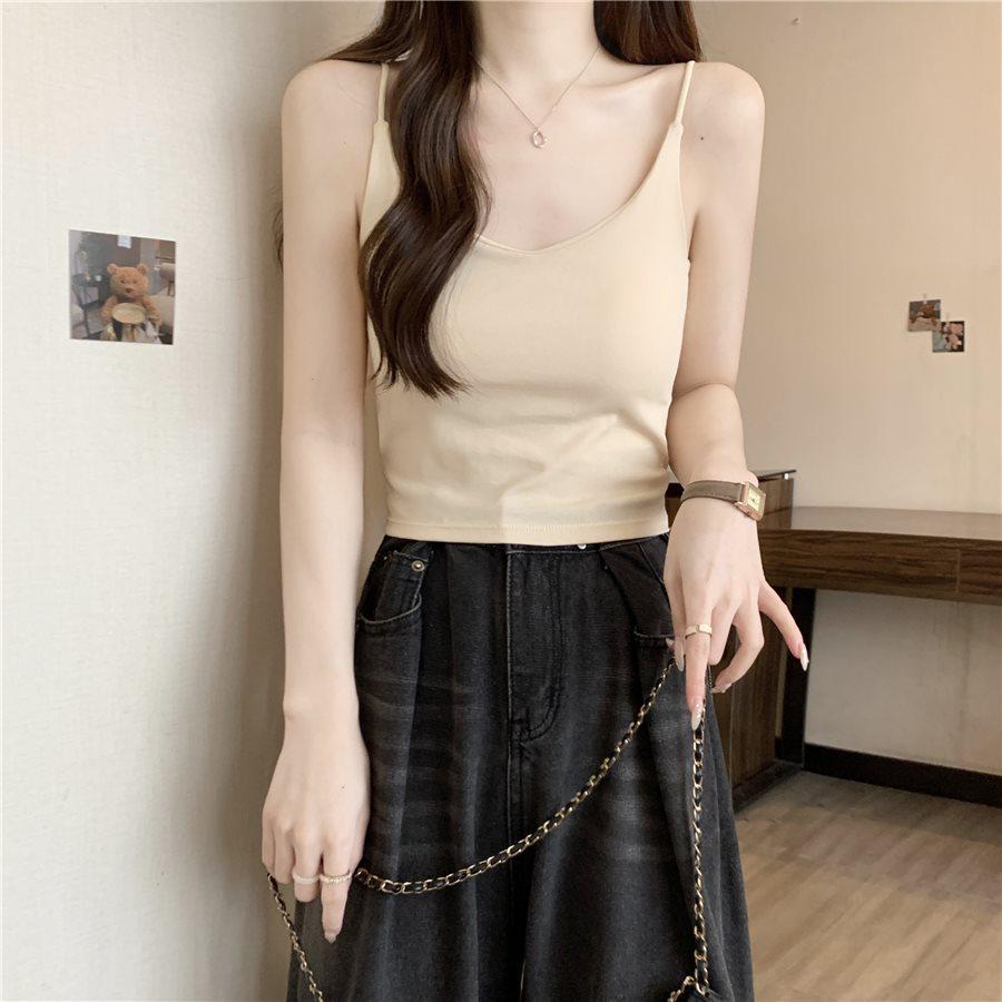 

Women s V-Neck Padded Camisole - Summer 2025 Style, Versatile for Inner and Outer Wear S абрикосовий