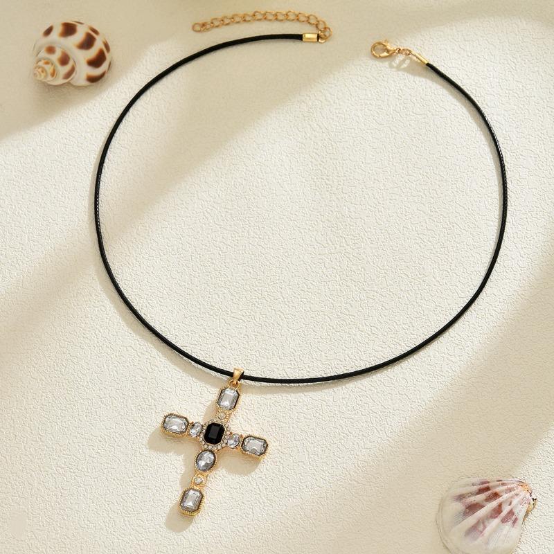 Kreuzkette, Vintage Hip-Hop Schmuck, Persönlichkeitsnische, High-End Punk, mit Diamanten besetzte Anhängerkette