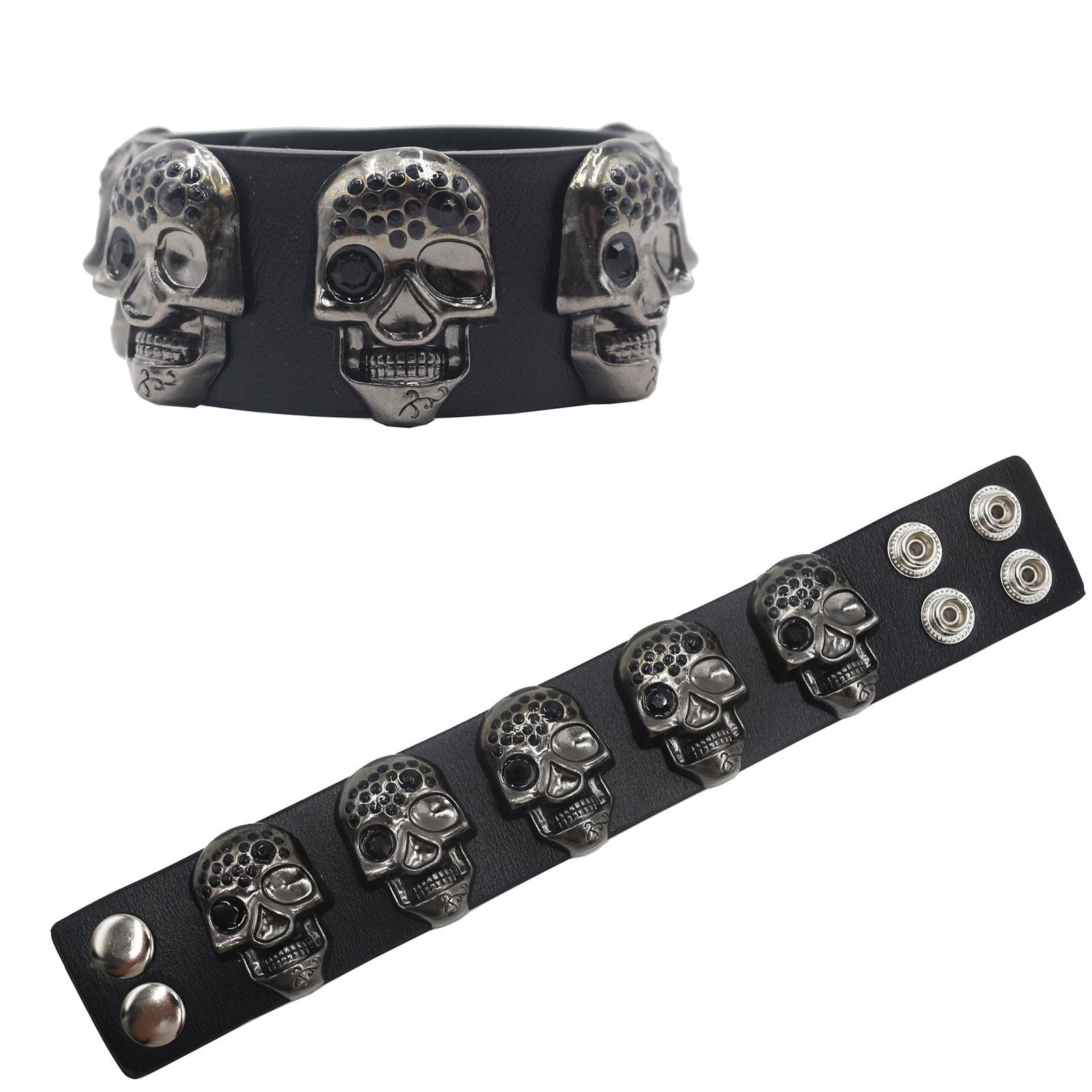 European & American Punk Skull Rivet Leather Bracelet: Rock & Rap Wristband Accessory чёрный