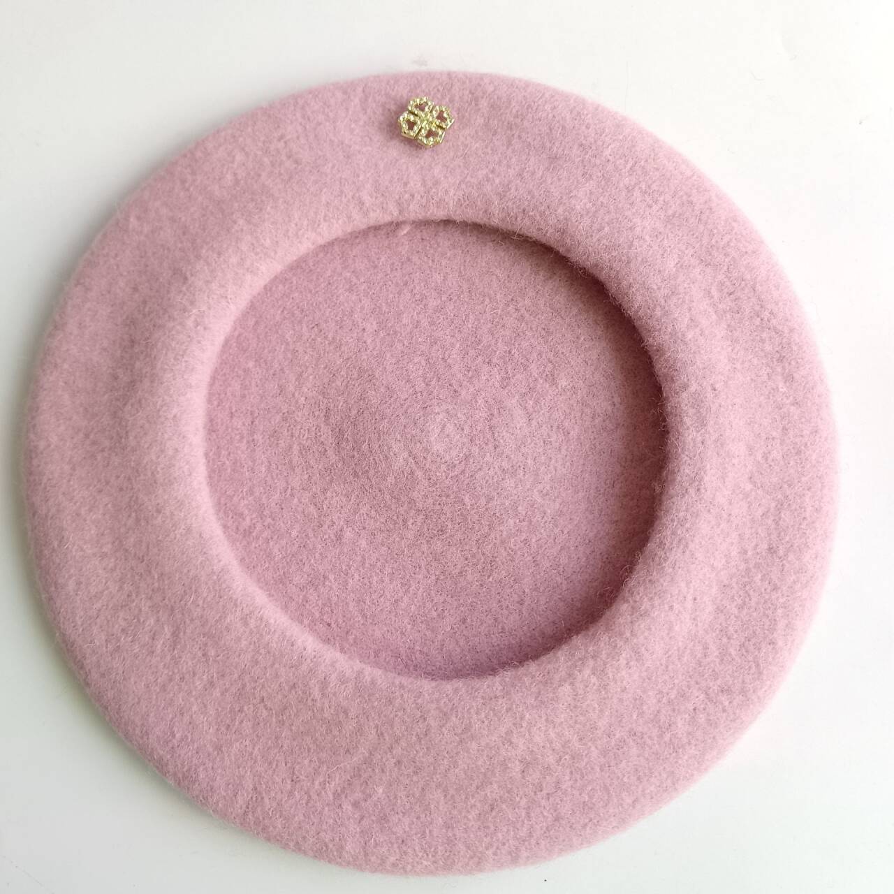 Autumn and winter new Korean version of sweet wool painter hat women s heart decorative buckle wool beret