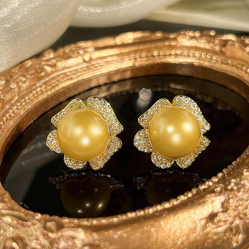 

Аксессуары Ожерелье Серьги Женский Жемчужный Набор Премиум Ретро Имитация Бусины Наньян Товары Серьги-гвоздики Подвеска