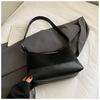 Large capacity dumpling bag women's winter new simple shoulder messenger bag student class commute small square bag