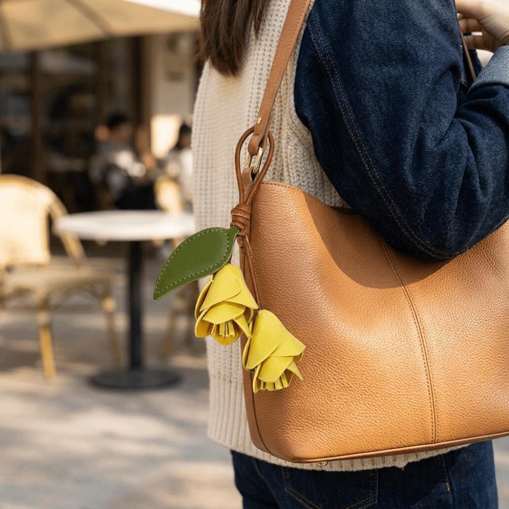 Lightweight Flower Bag Charm PU Leather Tulip Keychain Elegant Tulip Bag Charm  Gift Giving