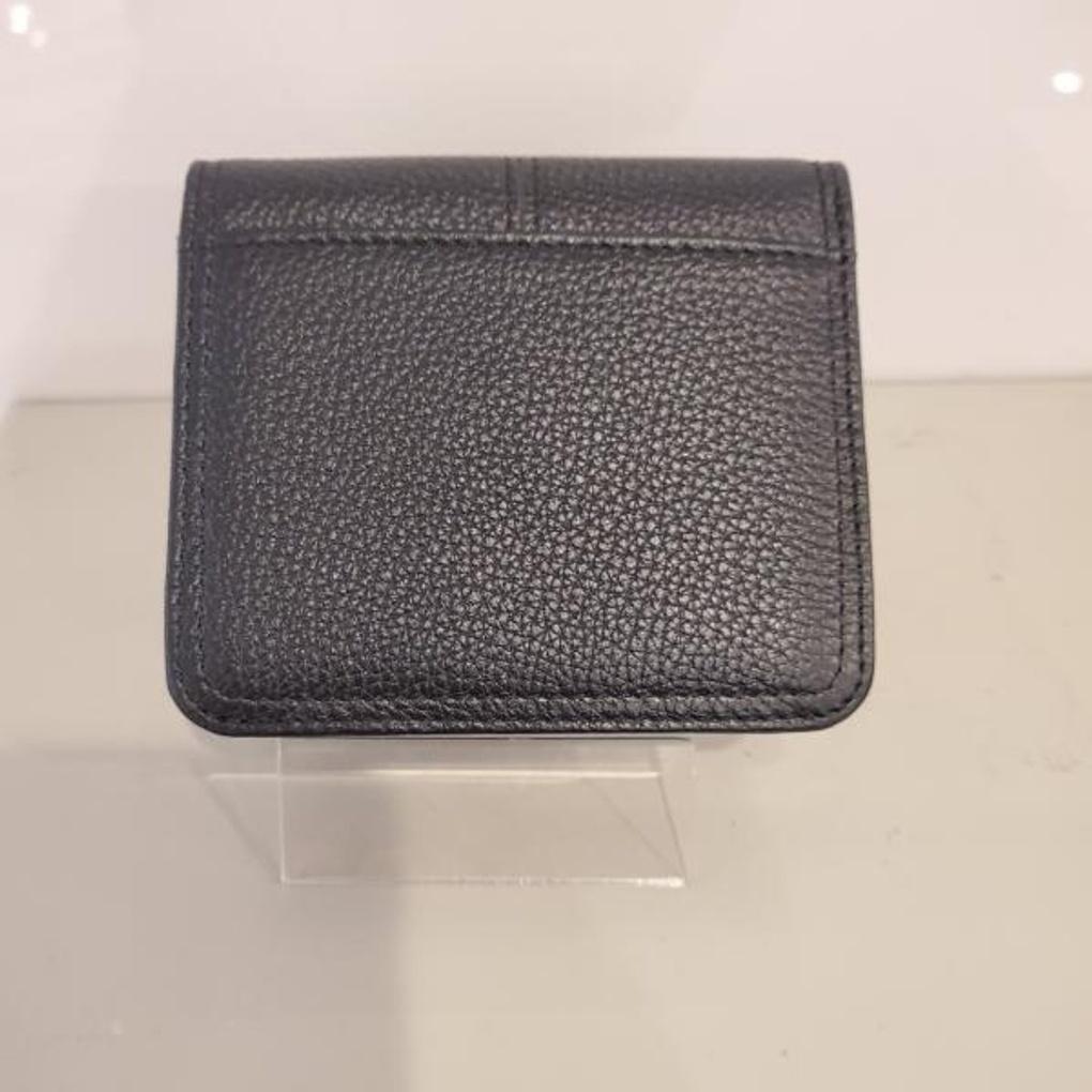 moncross BKAW8033 Women's Stitched Cowhide Leather Bifold Wallet