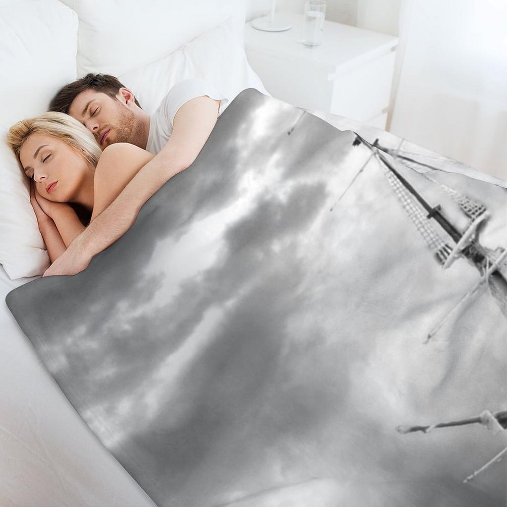Neverland Ship (B&W) Throw Blanket Blankets Ands Giant Sofa Warm Funny Gift Blankets