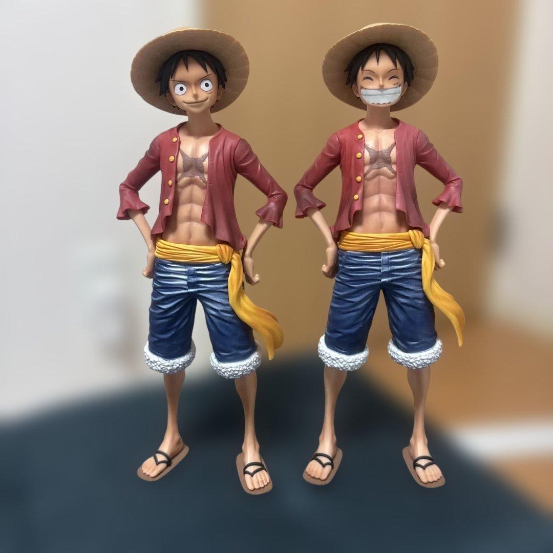 Used One Piece Monkey D. Luffy Figure Set of 2 Grandista