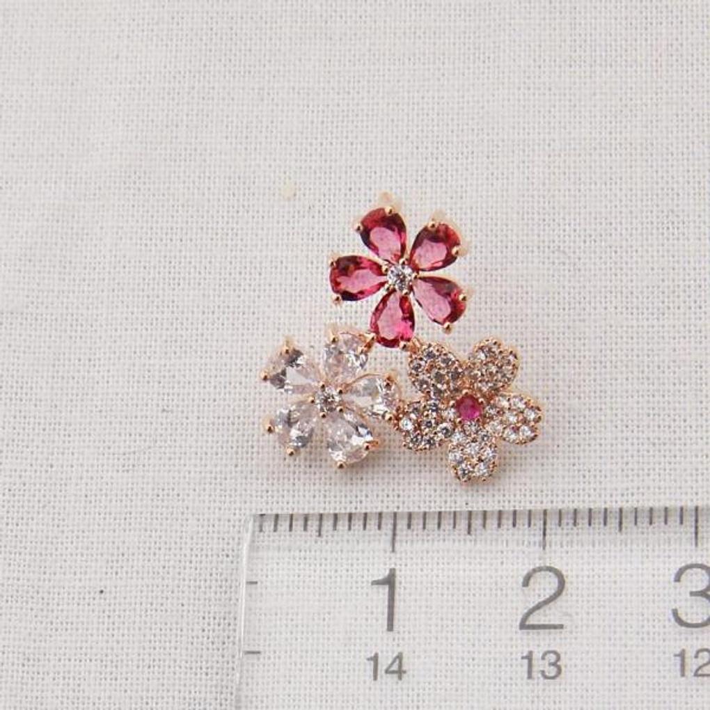 ARTRIA Gorgeous Luxury Mixed Flower Crystal Earrings CHAERCR0010