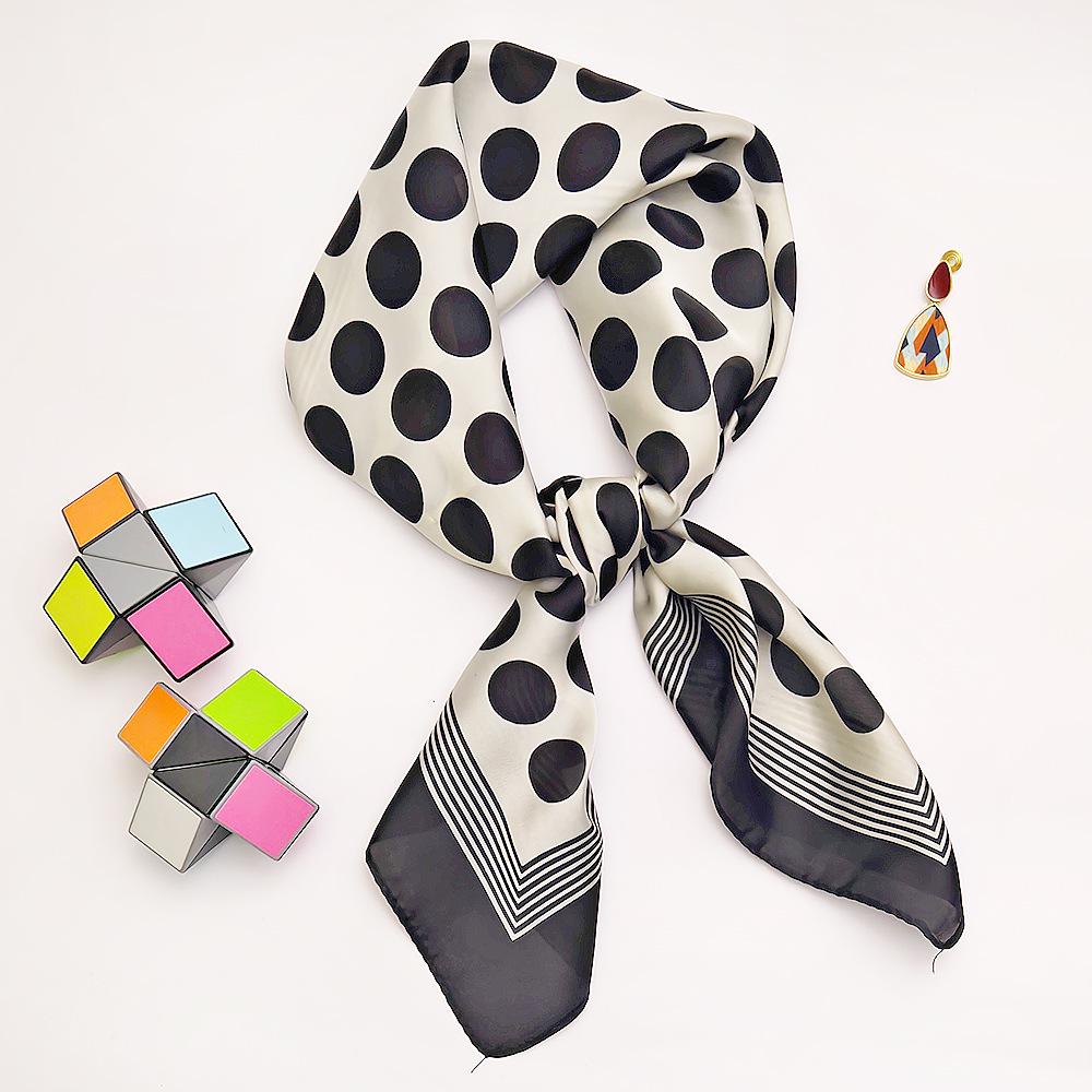 Women's Versatile Green Silk Satin Scarf - Fresh High-End Accessory