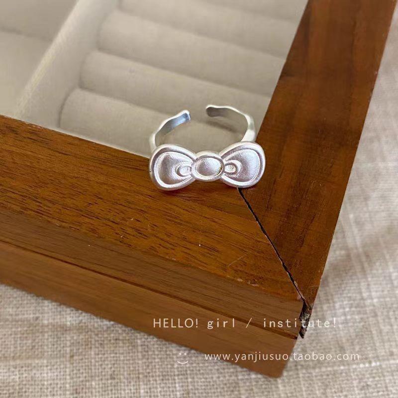 Red French Cute Girlish Bow Love Niche Design Alloy Ring Women'S Light Luxury High-End Sense