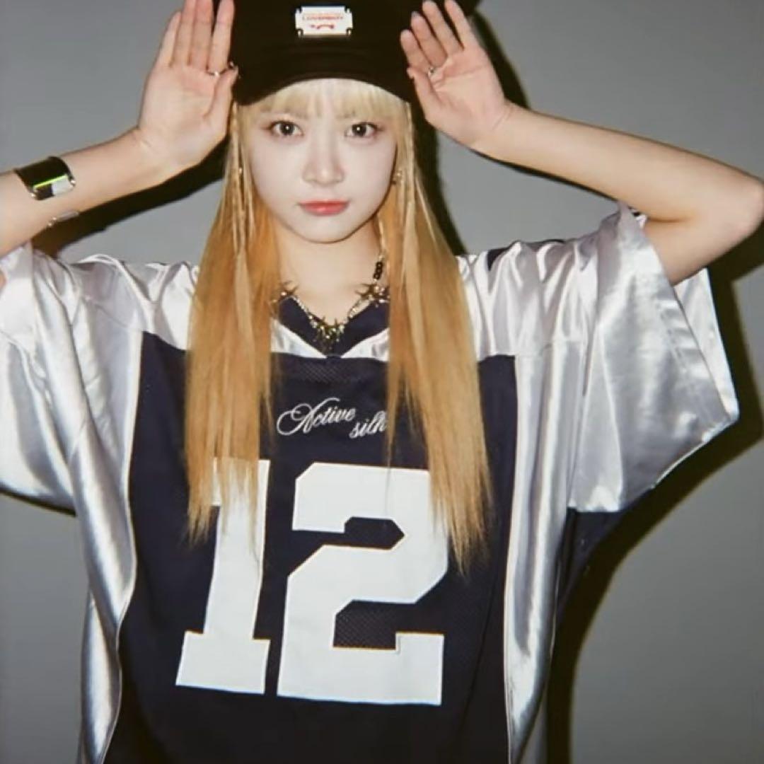 

[Б/У] Футболка-униформа Unche Number Brokecore Y2K Korea, которую носила Lucera