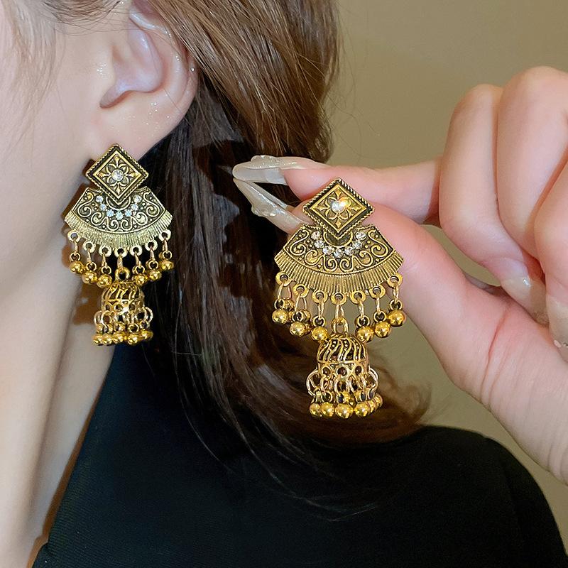 GemChic Women's New Vintage Hollow Round Tassel Fringe Earrings Ethnic Fashion Stud Earrings Birthday Christmas Jewelry Gift