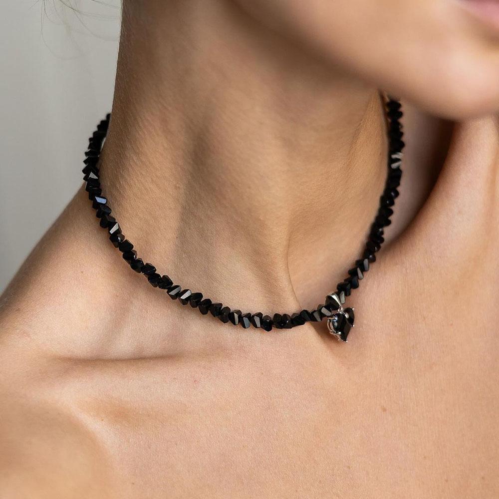 Neue unregelmäßige Choker-Halskette mit Vintage-Quasten und Zirkon-Herz-Anhänger für Damen, weiße Imitation Perlenkette, Valentinstagsgeschenk