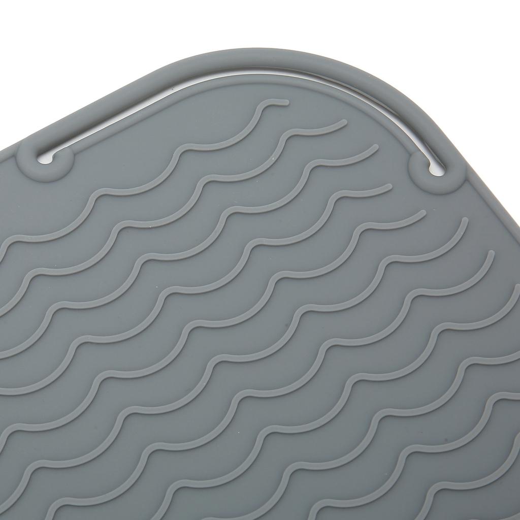 4Pcs Heat Resistant Straightener Pad Silicone Heat Resistant Mat Heat Mat for Curling Iron Straightener Flat Iron