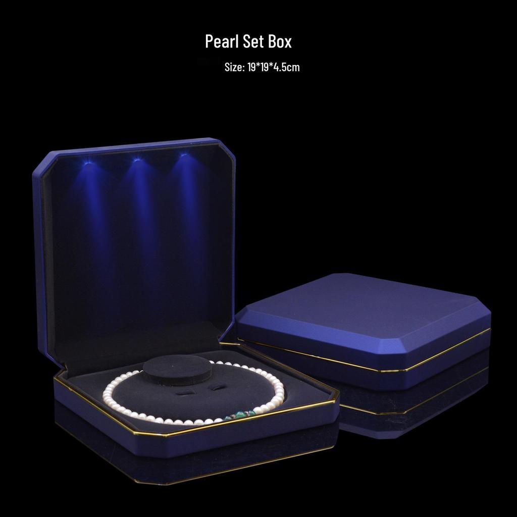 Gold LED Jewelry Set: Necklace & Pearl Three-Piece in Champagne Box