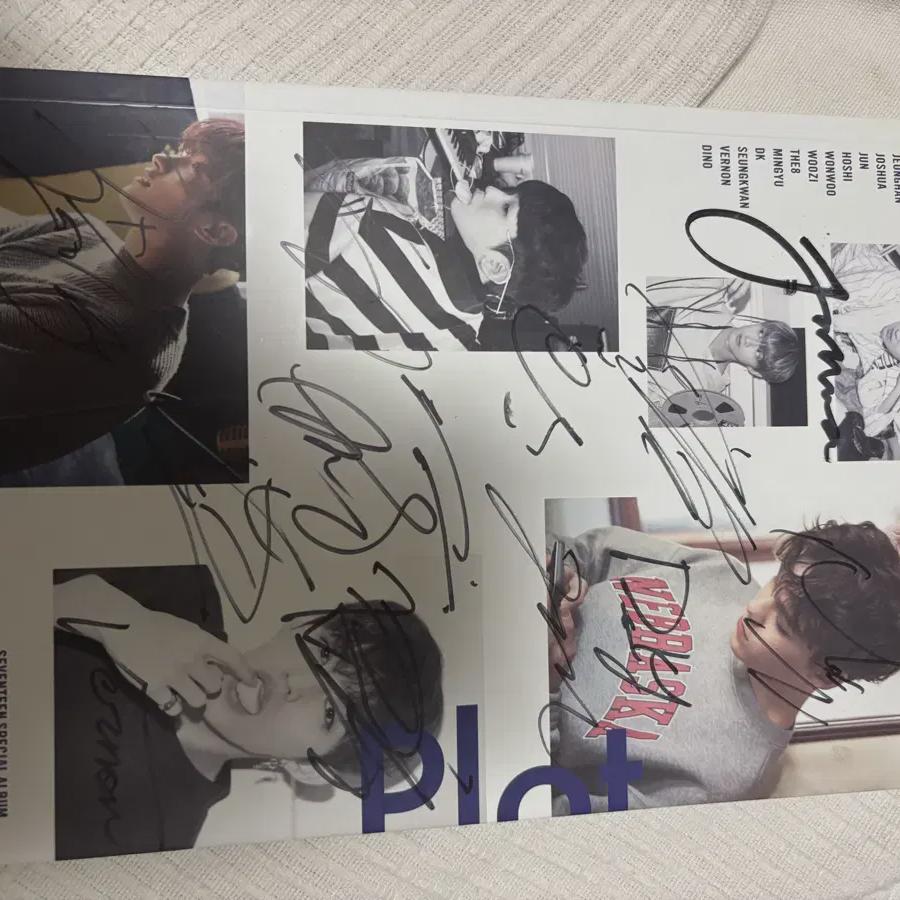 Seventeen Autographed Behind-the-scenes Album 
